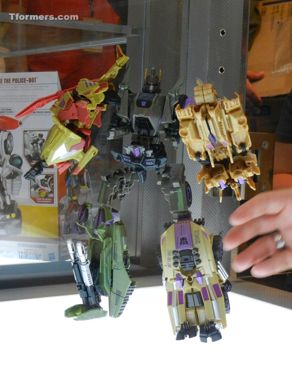 san-diego-comic-con-2012-exclusive-bruticus-g1-colors%20%281%29__scaled_600.jpg