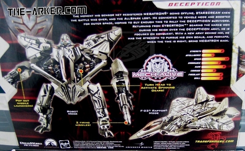 As reported before, the packages for Optimus Prime and Starscream feature 
