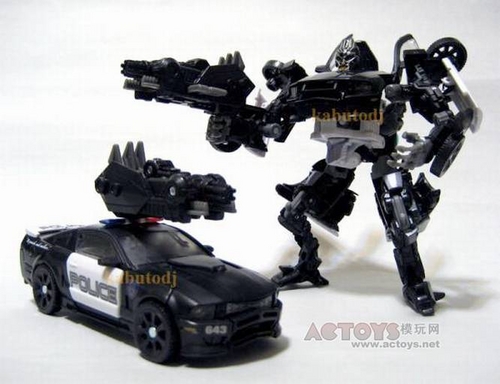 transformers dark of the moon toys pictures. New Looks at Transformers Dark