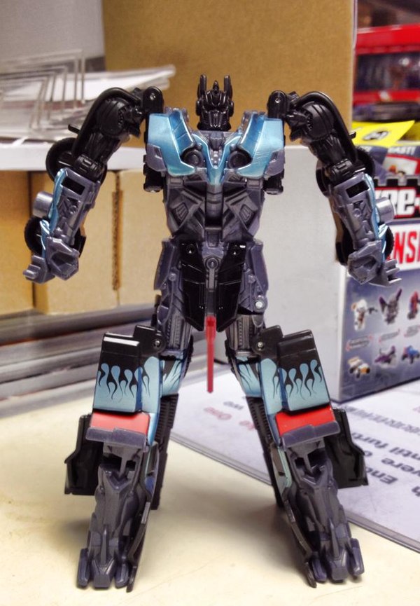 In-Hand%20Images%20TakaraTomy%20Transfor