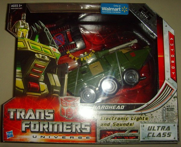 First Look at WalMart Exclusive Universe Hardhead in the Box