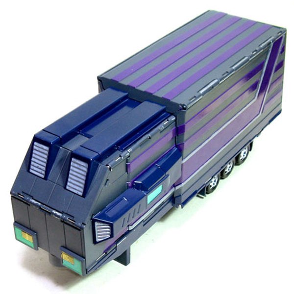 Limited Edition BTS.Toy Classics Prime Trailer Pays Tribute To Shattered Glass