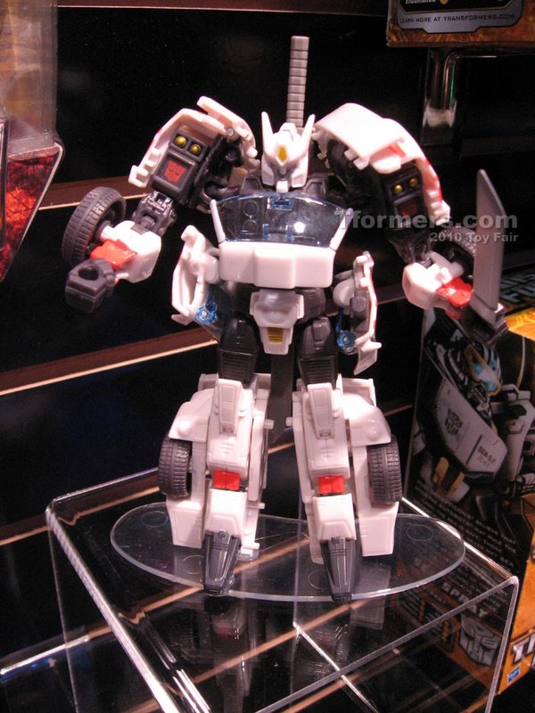 Toy Fair 2010 - Transformers Generations To Include Drift, War For Cybertron