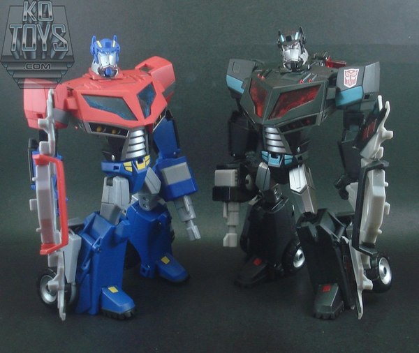 New Looks at Seibu Store Exclusive Animated Black Convoy