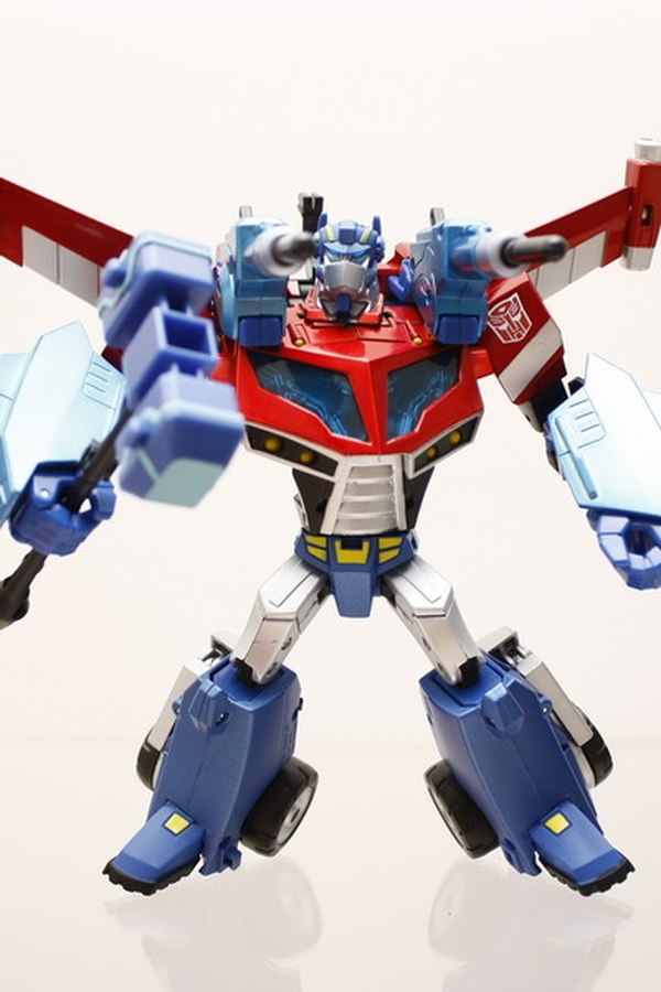 New Looks at Transformers Animated Wingblade Optimus Prime