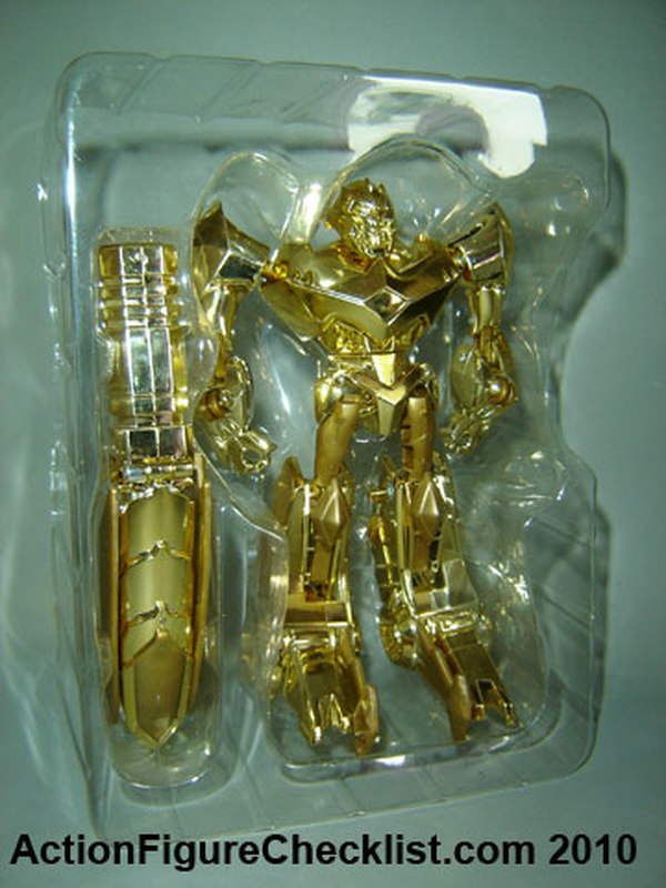 First Looks at Animated Japan Lucky Draw Gold Megatron