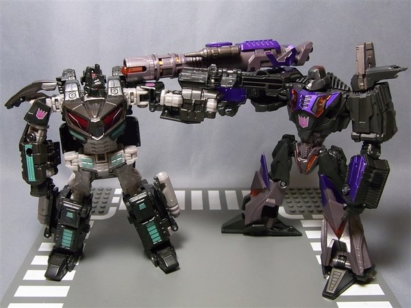 Tokyo Toy Show Exclusives Darkside 2011 Optimus Prime and Megatron Gallery