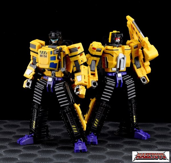 First Looks at MakeToys Giant Bulldozer and Excavator Painted Figures
