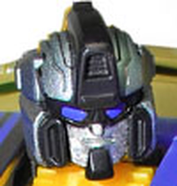 BotCon 2012 Heroic Treadshot Revealed, Gets New Head; Hints of Other Set Exclusives and New Heads Only Appears Once