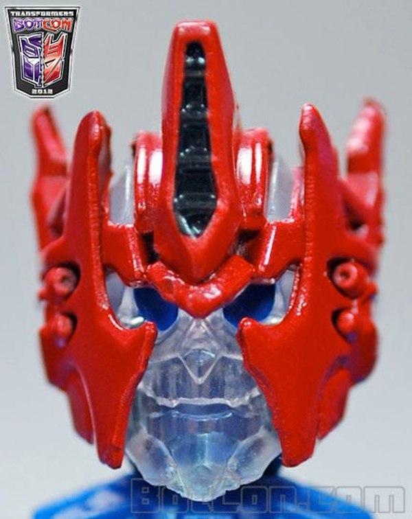 Close-Up Shot of BotCon 2012 Shattered Glass Ultra Magnus Head Design