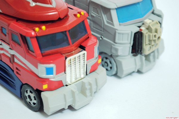 Xovergen to Release Retooled Transformers Classics Optimus Prime for TrailerForce TF-01  