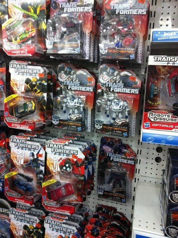 Transformers Fall of Cybertron Figures Sighted in Malaysia
