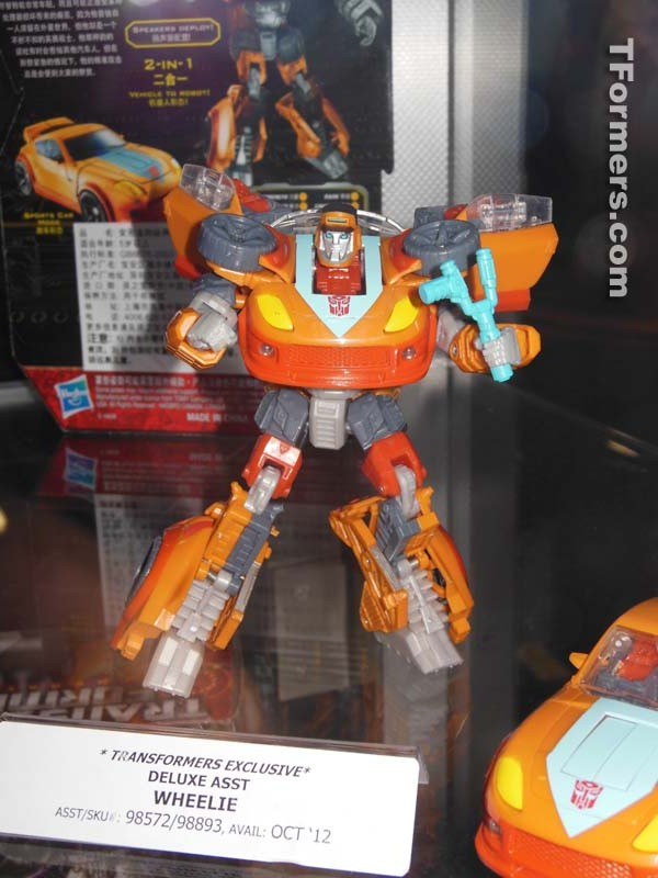 SDCC 2012 - Transformers Generations 'China Import' Toys R Us Exclusives Legions, Scouts, and Deluxes Display Gallery UPDATED