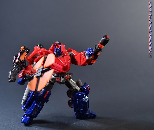 Dream Maker: WFC-01 Upgrade kit for Transfomers War For Cybertron Optimus Prime Video Review