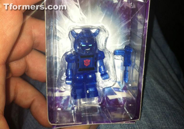 NYCC 2012 - Transformers Kreon Energon Bumblebee Blue Crystal Exclusive CONFIRMED!
