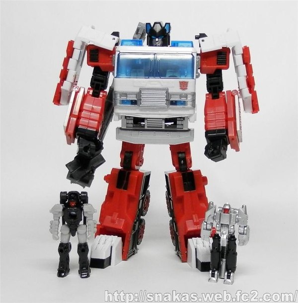 Tranasformers Artfire Shipping in Japan - Million Publishing Exclusive Final Production Release Images