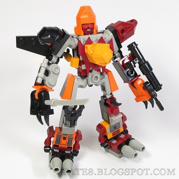 Transformers Kre-O Micro Changers Predaking Combiner Team In-Hand Images