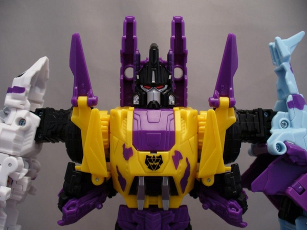 Transformers Generations G2 Bruticus Combaticons Exclusive Video Review