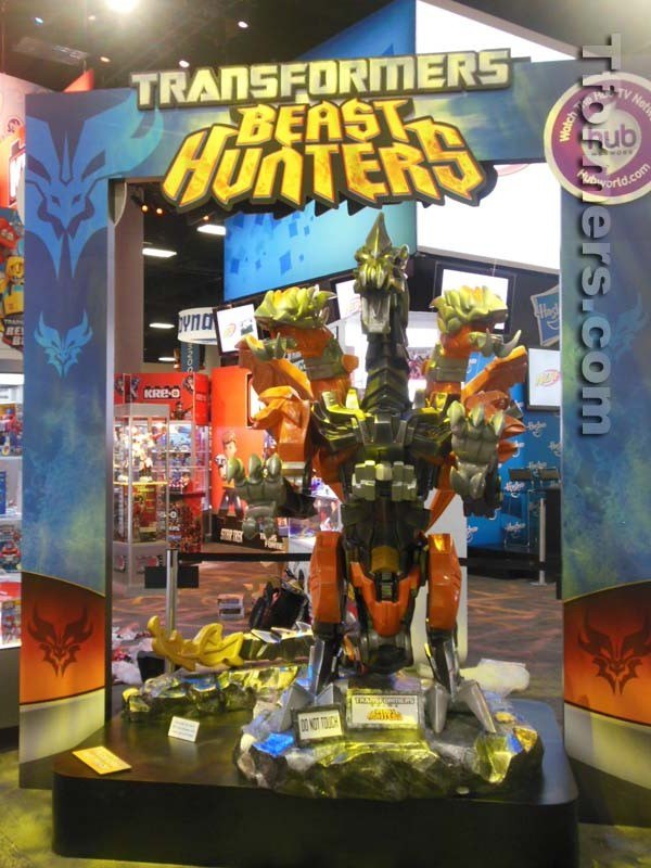 SDCC 2013 - Transformers Display Preview Night Hasbro Booth Generations, Beast Hunters, Construct-Bots, More