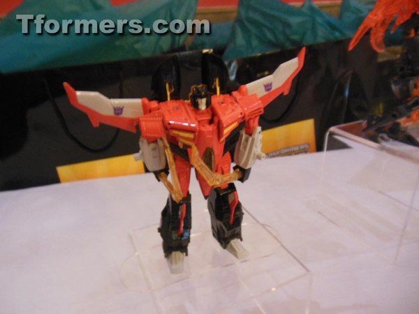 SDCC 2013 - Transformers Starscream and Scoop First Looks at Generations Figures
