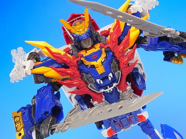 Transformers Go! G26 EX Optimus Prime Out of Box Image Gallery of Triple Changer Figure
