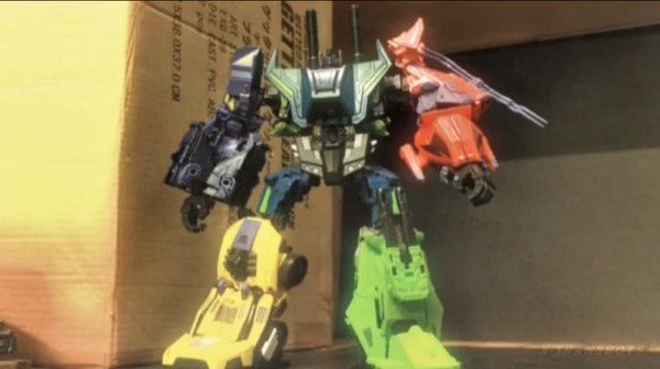 Awesome Stop Motion Boosticus-Enhanced Fall of Cybertron Bruticus Video