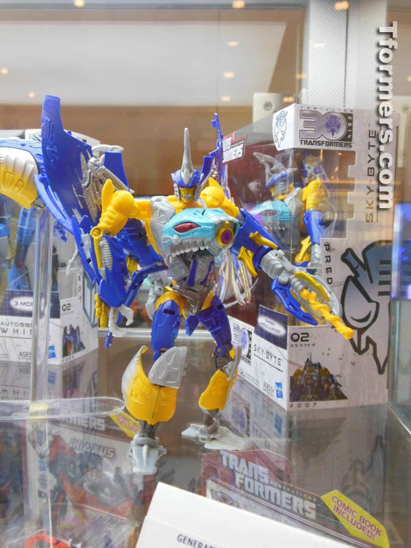 Botcon 2014 - Transformers Generations Gallery From The Hasbro Showcase
