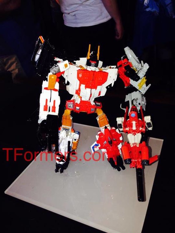 SDCC 2014 - First Shots of Generations Superion and Menasor!