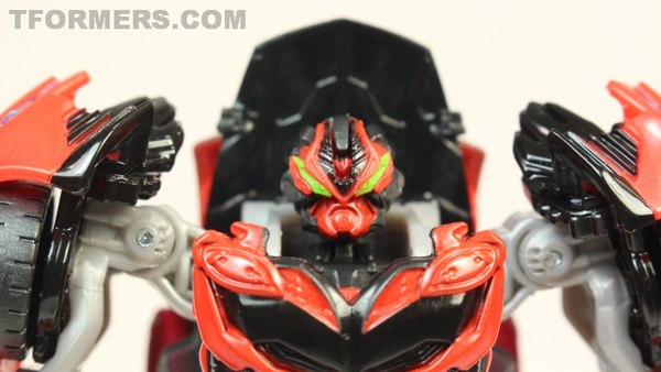 Transformers 4 Stinger Age of Extinction Deluxe Figure Review and Images