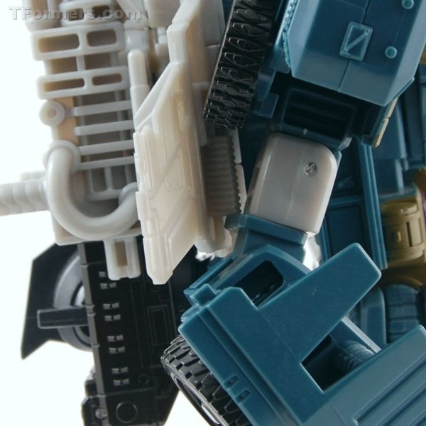 combiner wars voyager class toy