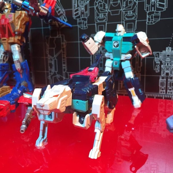 Toy Fair 2017 - More Info On Generations Titans Return Clones From Boxsets - New Size, More Clones Coming?