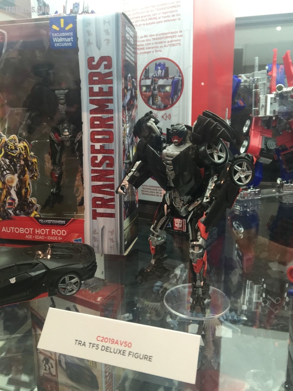 SDCC 2017 - Transformers The Last Knight Hasbro Booth Video
